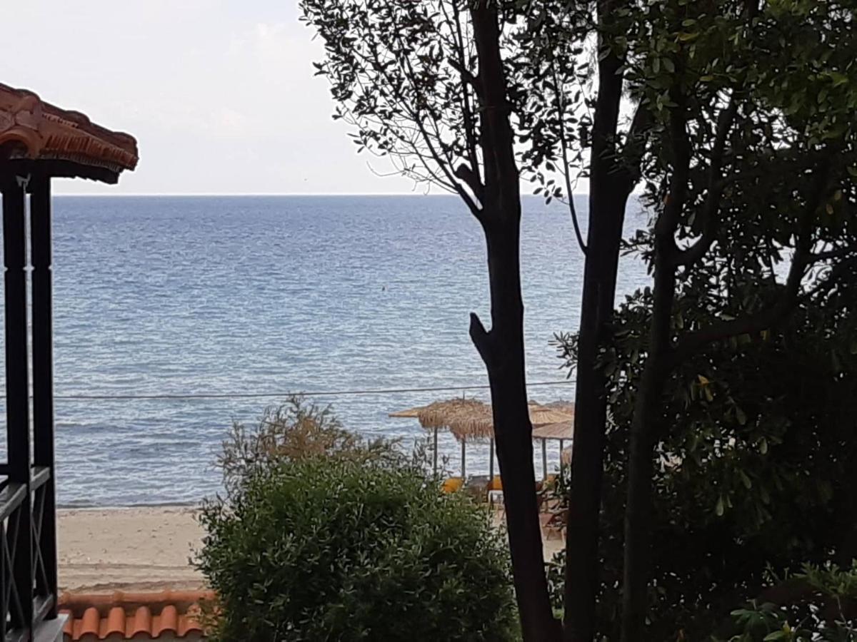 Sofia'S Pearl Beachfront Maisonette Nea Kallikrateia Exteriér fotografie