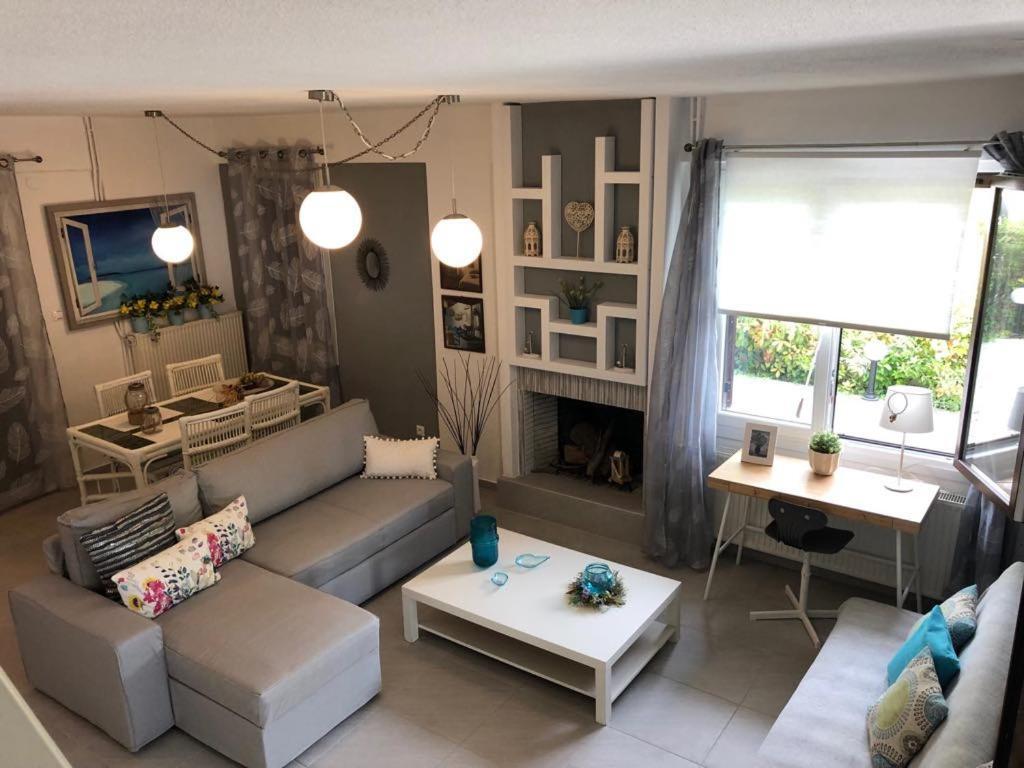 Sofia'S Pearl Beachfront Maisonette Nea Kallikrateia Exteriér fotografie