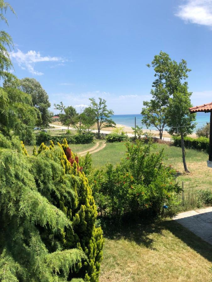 Sofia'S Pearl Beachfront Maisonette Nea Kallikrateia Exteriér fotografie